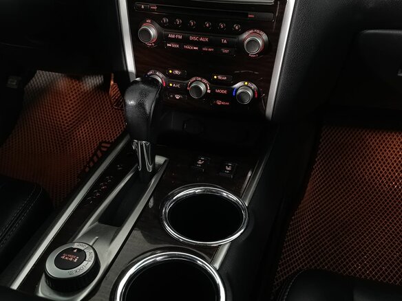 2014 Nissan Pathfinder IV, серебристый - вид 13