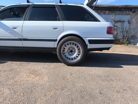 1992 Audi 100 IV (C4), белый, 580000 рублей - вид 4