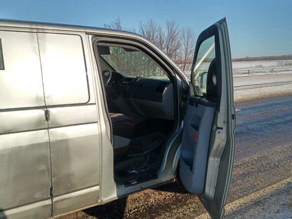 2008 Volkswagen Transporter, серый, 800000 рублей - вид 3