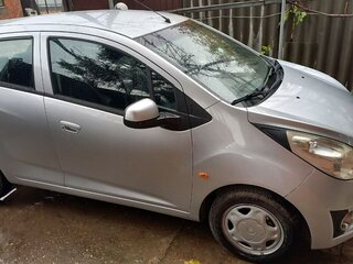 2011 Chevrolet Spark III, серебристый, 700000 рублей, вид 2