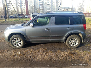2012 Skoda Yeti I, серый, 740000 рублей, вид 3