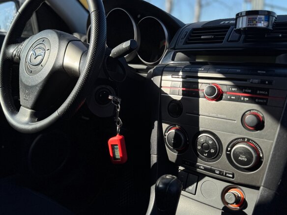 2008 Mazda 3 5-speed I (BK) Рестайлинг, чёрный, 670000 рублей - вид 3