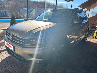 2018 Volkswagen Tiguan II, бежевый, 2450000 рублей, вид 4
