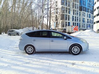 2012 Toyota Prius Alpha I (ZVW40/41), голубой, 1420000 рублей, вид 2