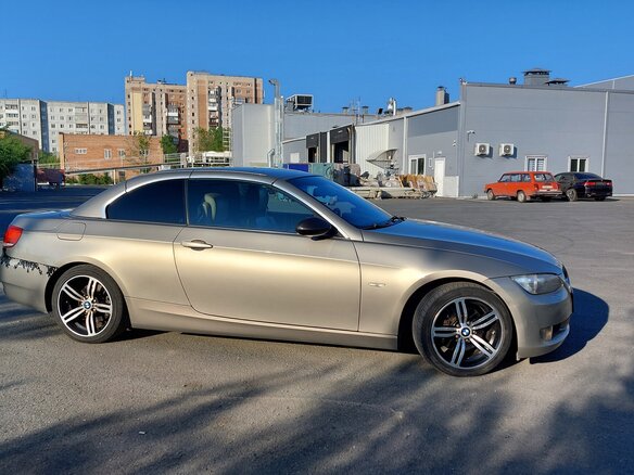 2008 BMW 3 серии 325i V (E90/E91/E92/E93), бежевый, 1500000 рублей - вид 16