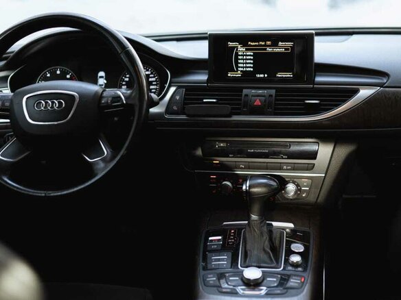2012 Audi A6 IV (C7), белый, 1570000 рублей - вид 6