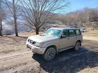 2001 Nissan Patrol V (Y61), серый, 1100000 рублей, вид 1
