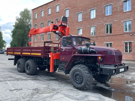 2008 Урал 4320, красный, 7200000 рублей, вид 2