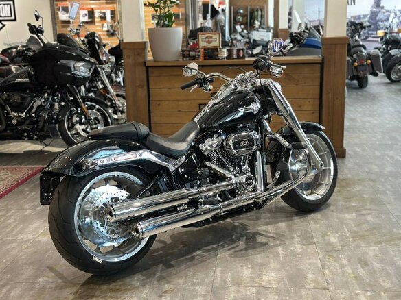 2023 Harley-Davidson Fat Boy, чёрный, 3300000 рублей - вид 12