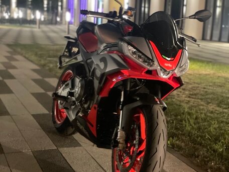 2021 Aprilia Tuono 660, красный, 1150000 рублей, вид 1