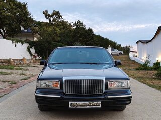1996 Lincoln Town Car II, чёрный, 1600000 рублей, вид 3