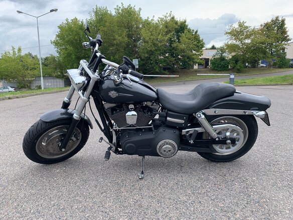 2008 Harley-Davidson Fat Bob, серый, 800000 рублей - вид 3