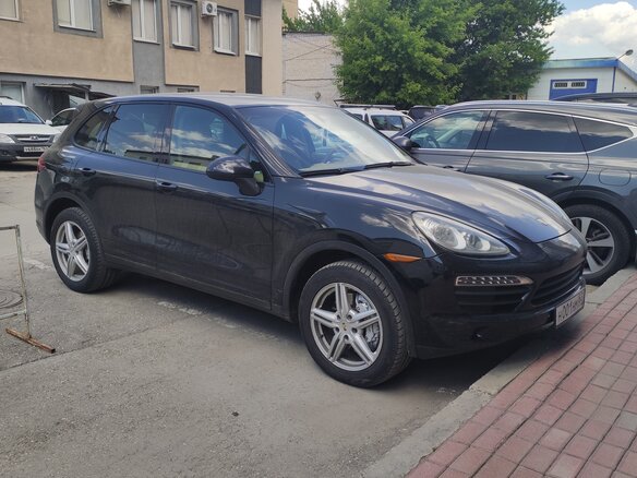 2011 Porsche Cayenne S II (958), чёрный, 2590000 рублей - вид 3