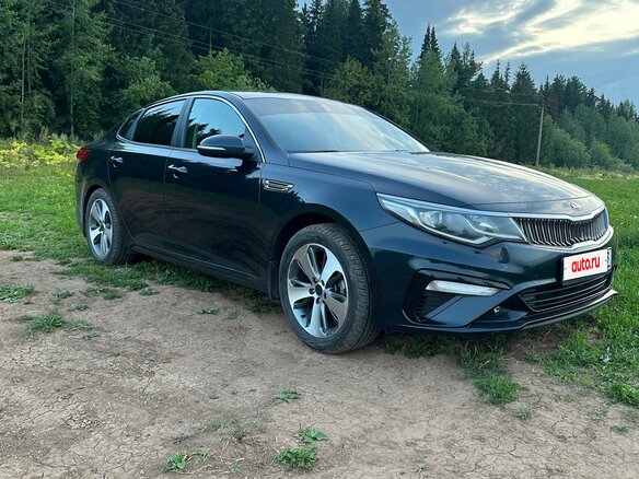 2019 Kia Optima IV Рестайлинг, синий, 1930000 рублей - вид 3