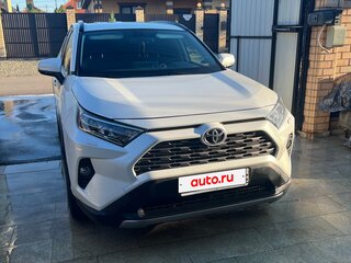 2021 Toyota RAV4 V (XA50), белый, 3700000 рублей, вид 1