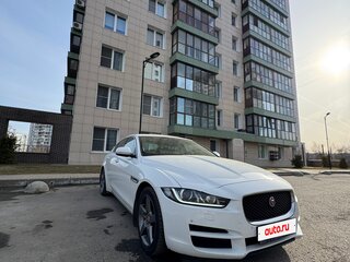 2017 Jaguar XE I, белый, 2599000 рублей, вид 3