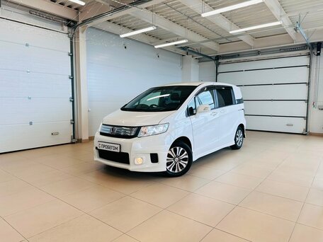 Honda Freed I Рестайлинг