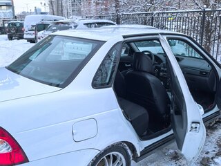 2016 Lada (ВАЗ) Priora I Рестайлинг, белый, 550000 рублей, вид 2