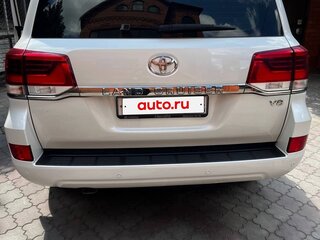 2020 Toyota Land Cruiser 200 Series Рестайлинг 2, белый, 8200000 рублей, вид 4