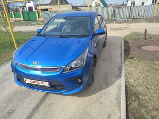 2018 Kia Rio IV, синий, 1550000 рублей, вид 2
