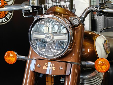 2026 Royal Enfield Classic 350, коричневый, 502000 рублей, вид 4