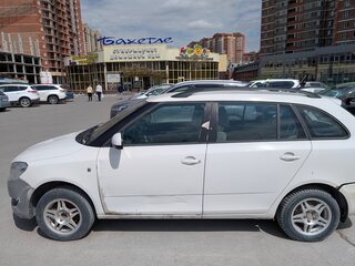 2012 Skoda Fabia II Рестайлинг, белый, 430000 рублей, вид 3