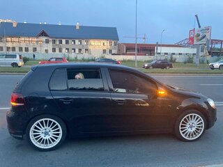 2012 Volkswagen Golf VI, чёрный, 950000 рублей, вид 2