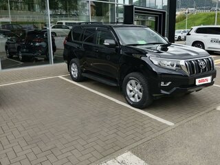 2019 Toyota Land Cruiser Prado 150 Series Рестайлинг 2, чёрный, 5000000 рублей, вид 3