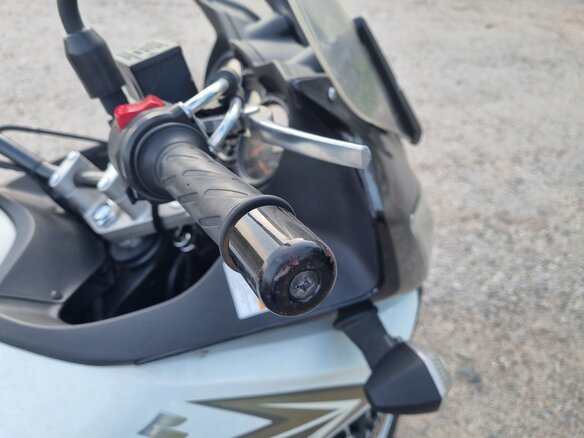 2011 Suzuki V-Strom DL 650, белый, 590000 рублей - вид 12