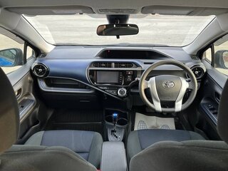 2016 Toyota Aqua I Рестайлинг, синий, 1280000 рублей, вид 5