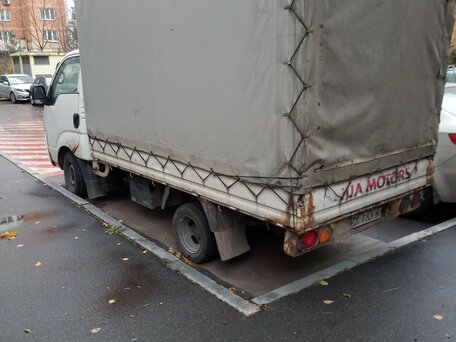 2012 Kia Bongo, белый, 830000 рублей, вид 2