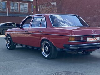 1984 Mercedes-Benz W123 200 5-speed, красный, 1450000 рублей, вид 5