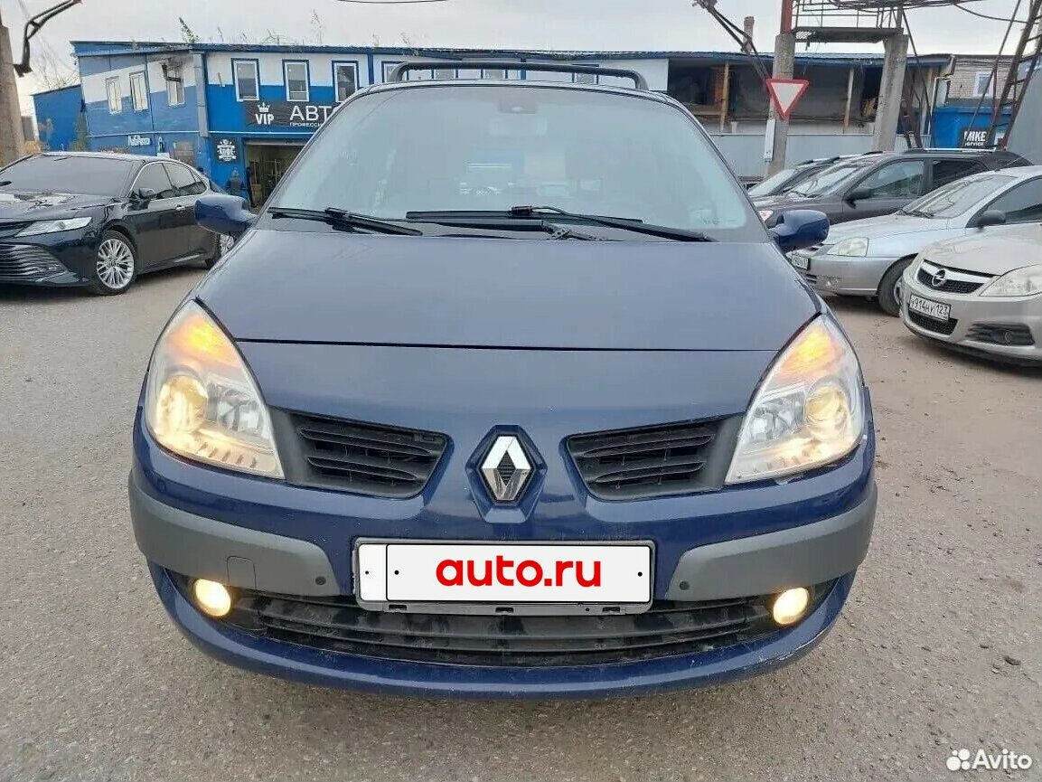 Открыть фотографии: Renault Scenic II Рестайлинг