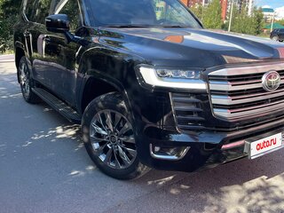 2023 Toyota Land Cruiser 300 Series, чёрный, 13000000 рублей, вид 5