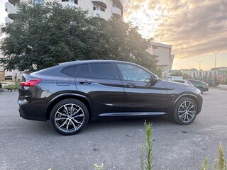 2020 BMW X4 20d II (G02), серый, 4550000 рублей, вид 4