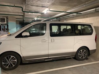 2019 Hyundai Grand Starex I Рестайлинг 2, белый, 3700000 рублей, вид 3