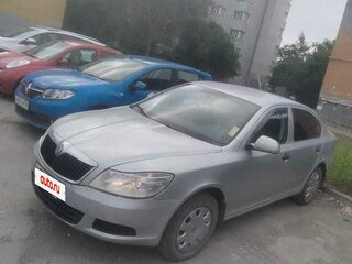 2011 Skoda Octavia II (A5) Рестайлинг, серый, 620000 рублей, вид 1