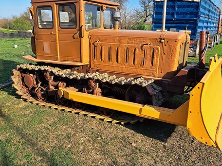 1979 ХТЗ Т-70, коричневый, 350000 рублей, вид 1