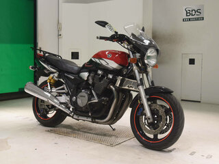 2004 Yamaha XJR1300, красный, 425000 рублей, вид 3