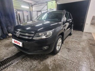2013 Volkswagen Tiguan I Рестайлинг, чёрный, 1570000 рублей, вид 1