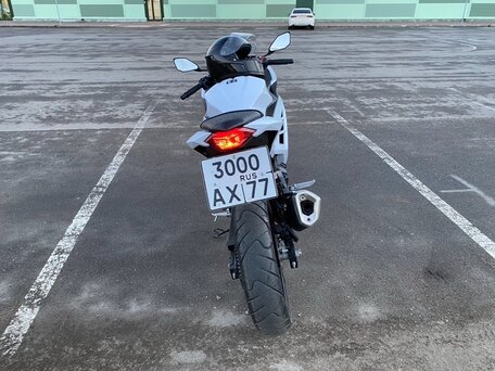 2014 Kawasaki Ninja 300, белый, 800000 рублей, вид 3