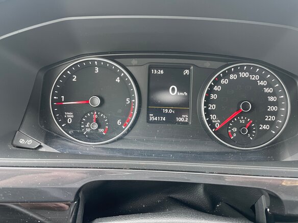 2019 Volkswagen Multivan T6, серый, 3900000 рублей - вид 7