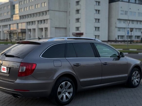 2011 Skoda Superb II, бежевый, 890000 рублей - вид 1