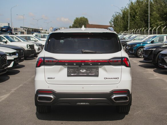 2026 Geely Okavango I Рестайлинг, белый, 3870900 рублей - вид 10
