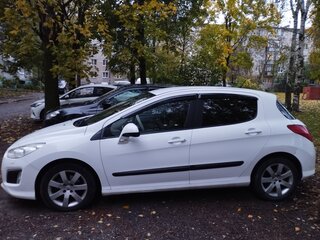 2012 Peugeot 308 I Рестайлинг, белый, 470000 рублей, вид 5
