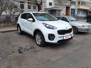 2018 Kia Sportage IV, белый, 1900000 рублей, вид 4