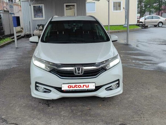2017 Honda Shuttle II, белый, 1500000 рублей - вид 1