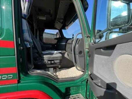 2005 Volvo FM, зелёный, 4500000 рублей, вид 2