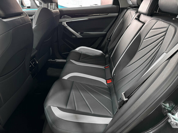 2025 Geely Atlas II, зелёный, 3909990 рублей - вид 21