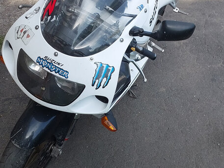 1998 Suzuki GSX-R 750, белый, 225000 рублей, вид 2